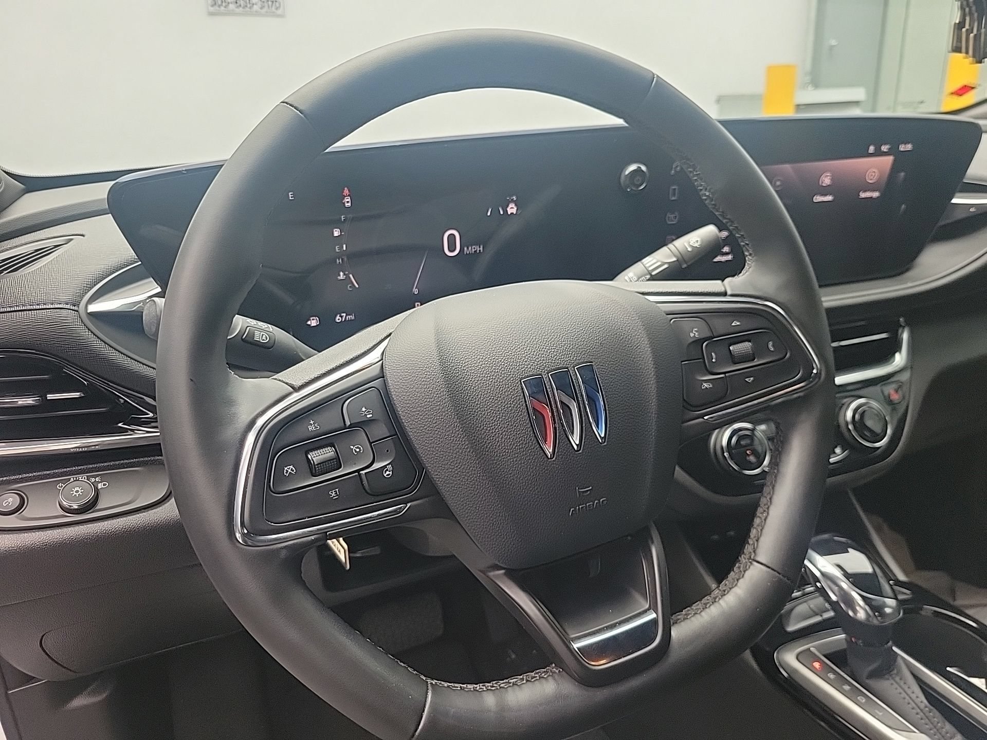 Used 2025 Buick Envista Sport Touring w/ Convenience I Package FWD image 21