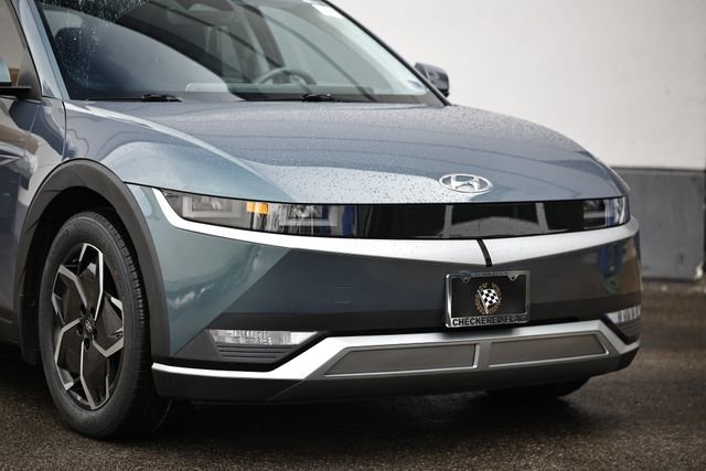 Used 2022 Hyundai Ioniq 5 SE image 2