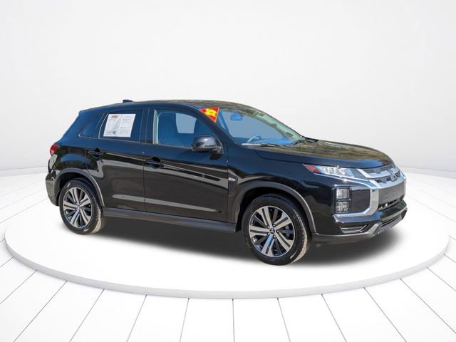 Used 2025 Mitsubishi Outlander Sport ES image 2