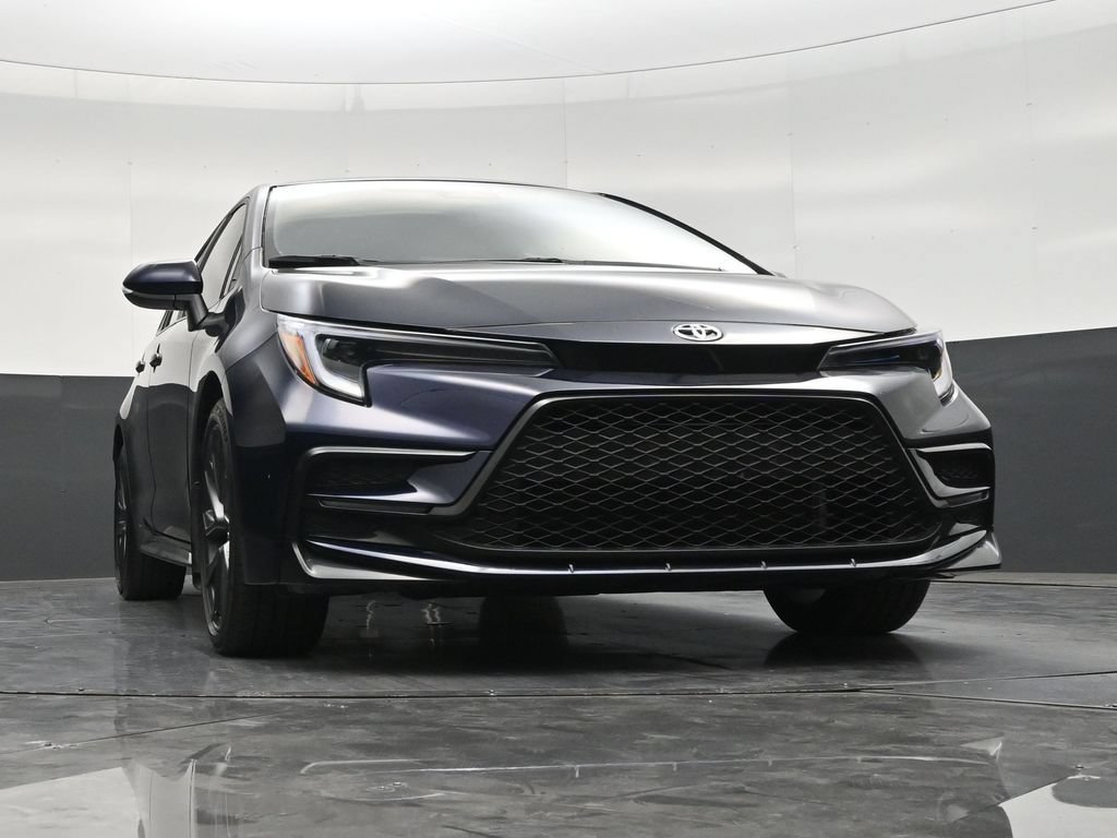 Used 2025 Toyota Corolla XSE FWD image 26