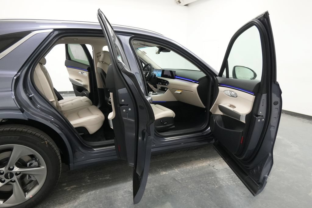 New 2026 Genesis GV70 2.5T Select AWD/4WD image 32