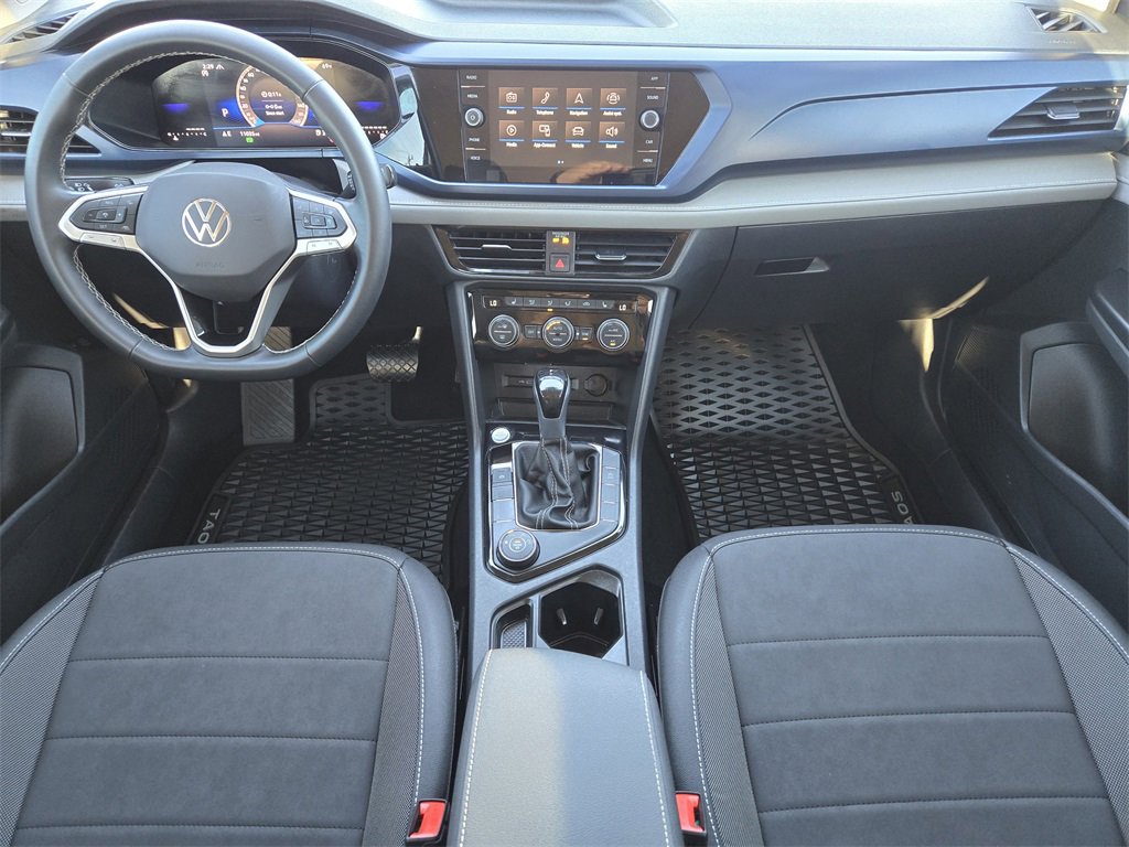 Used 2024 Volkswagen Taos SE image 27