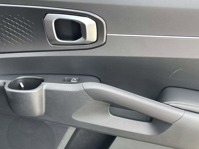 Certified 2026 Kia Sorento LX FWD image 16