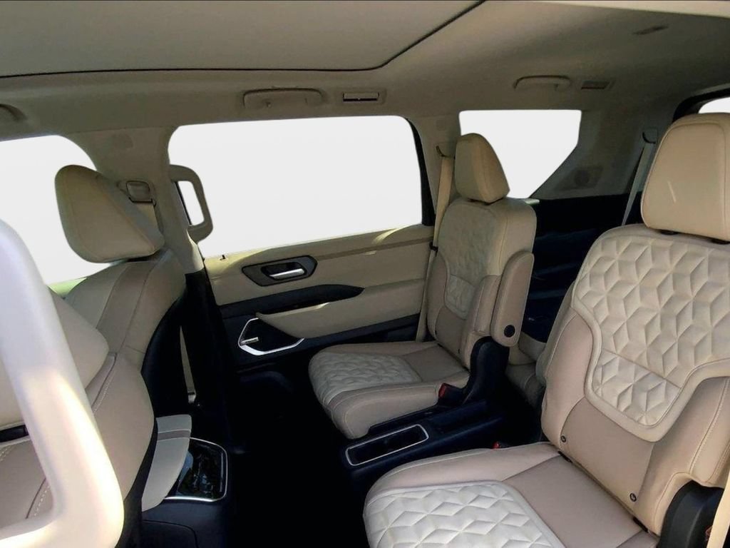 New 2026 Nissan Armada Platinum Reserve AWD/4WD image 12
