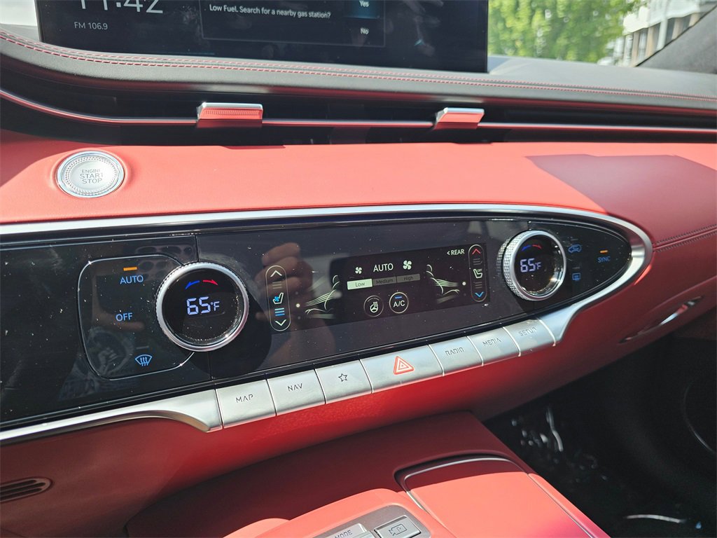 Used 2025 Genesis GV70 3.5T Sport w/ Sport Advanced Package image 29