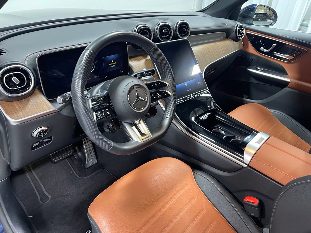 Used 2024 Mercedes-Benz GLC 43 AMG 4MATIC image 21
