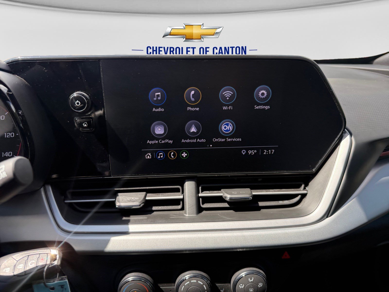 Used 2025 Chevrolet Trax RS w/ Driver Confidence Package FWD image 27