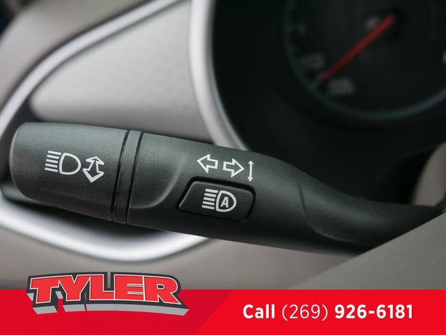 Used 2025 Chevrolet Malibu LT image 25