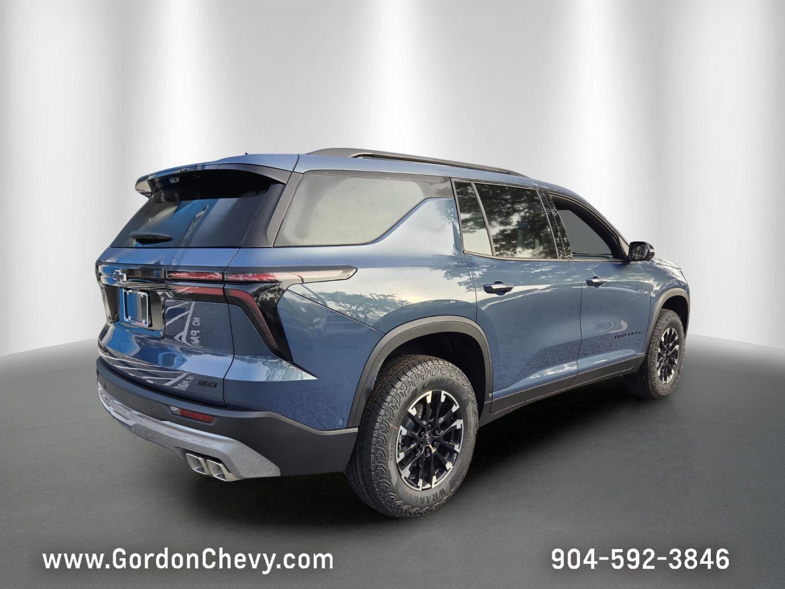 New 2026 Chevrolet Traverse Z71 w/ Enhanced Driving Package AWD/4WD image 7