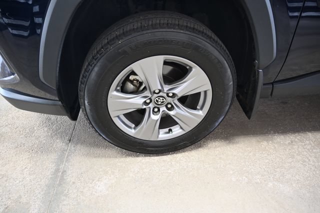 Used 2024 Toyota RAV4 XLE w/ Convenience Package AWD/4WD image 29