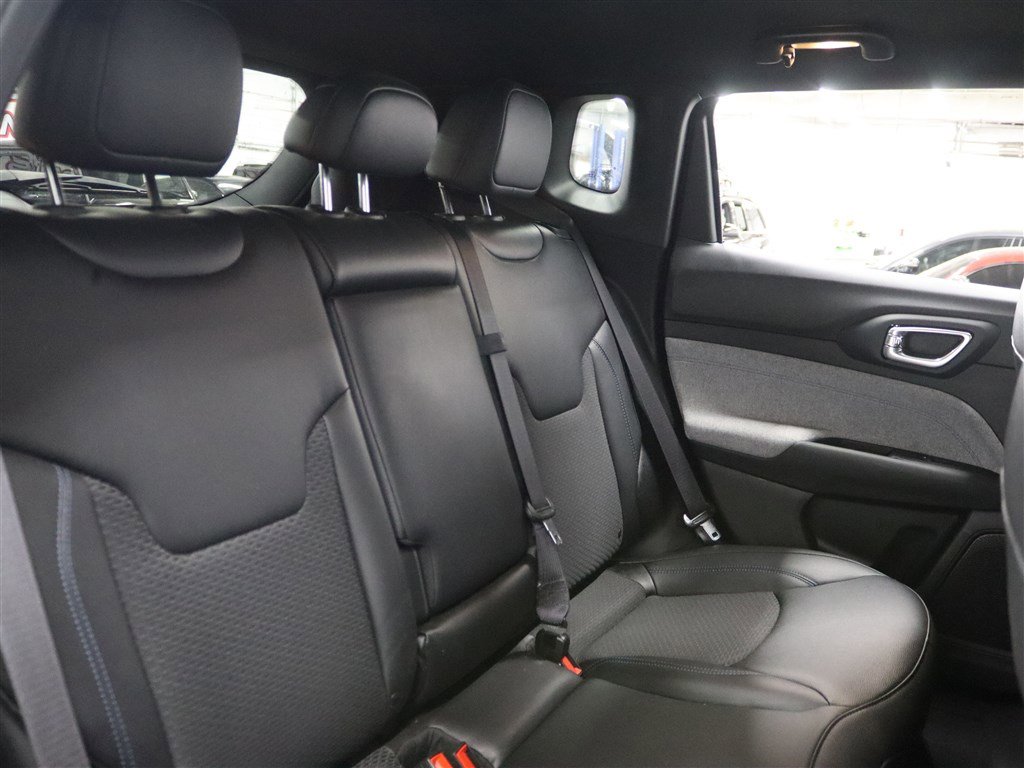 Used 2023 Jeep Compass Latitude w/ Convenience Group image 20