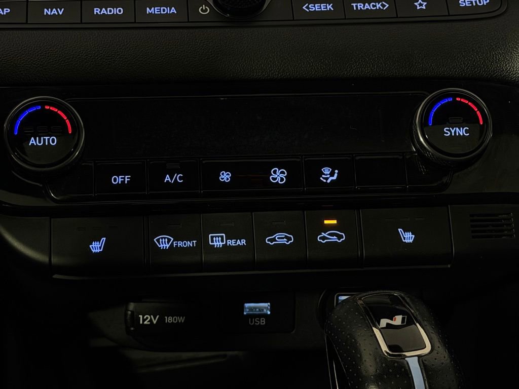 Used 2022 Hyundai Elantra N FWD image 19