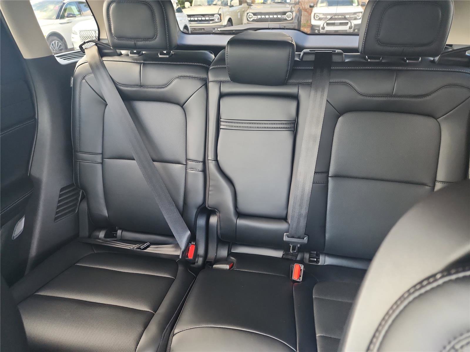 New 2026 Lincoln Corsair Premiere image 15