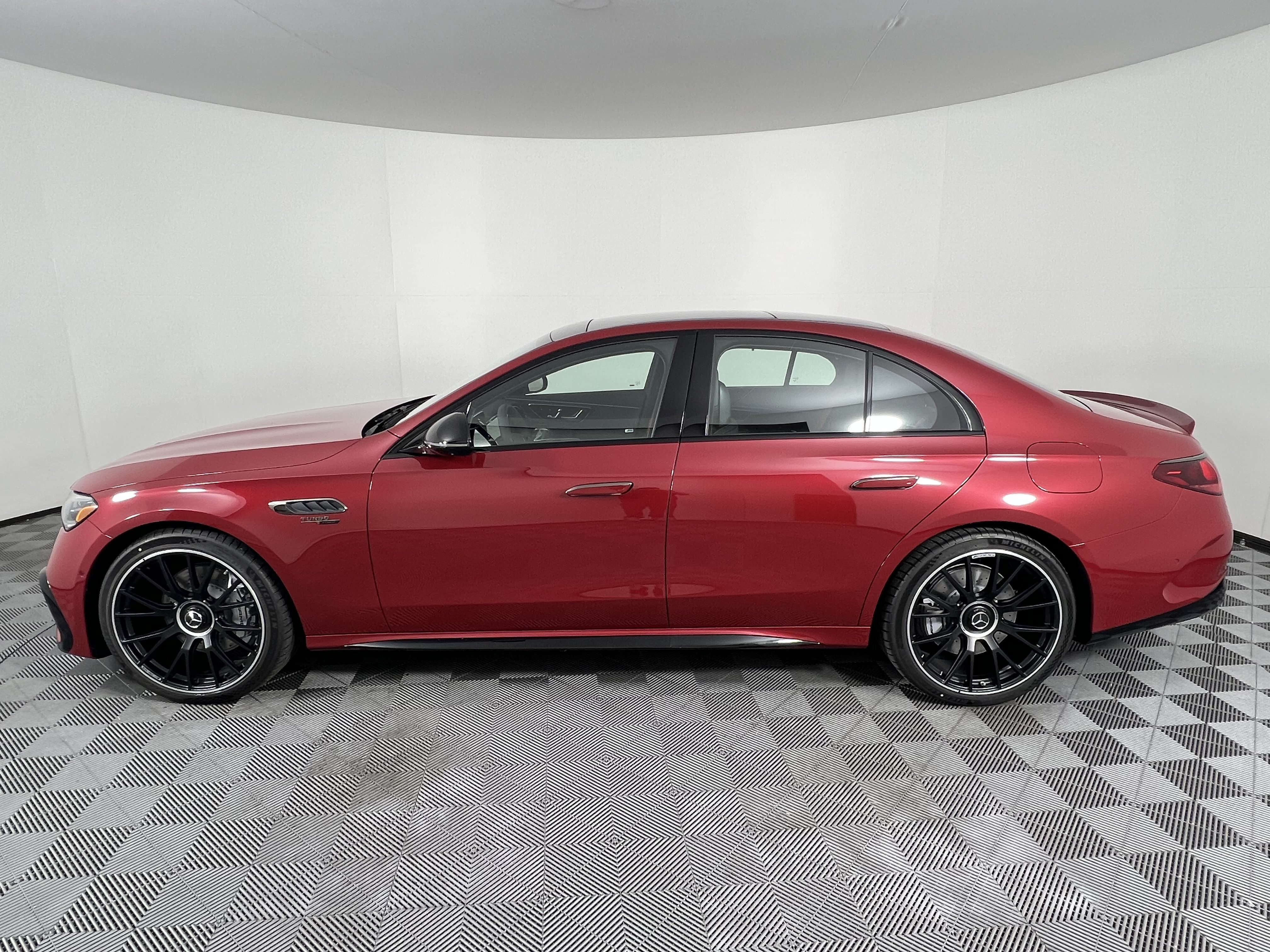 New 2026 Mercedes-Benz E 53 AMG e 4MATIC Sedan image 9
