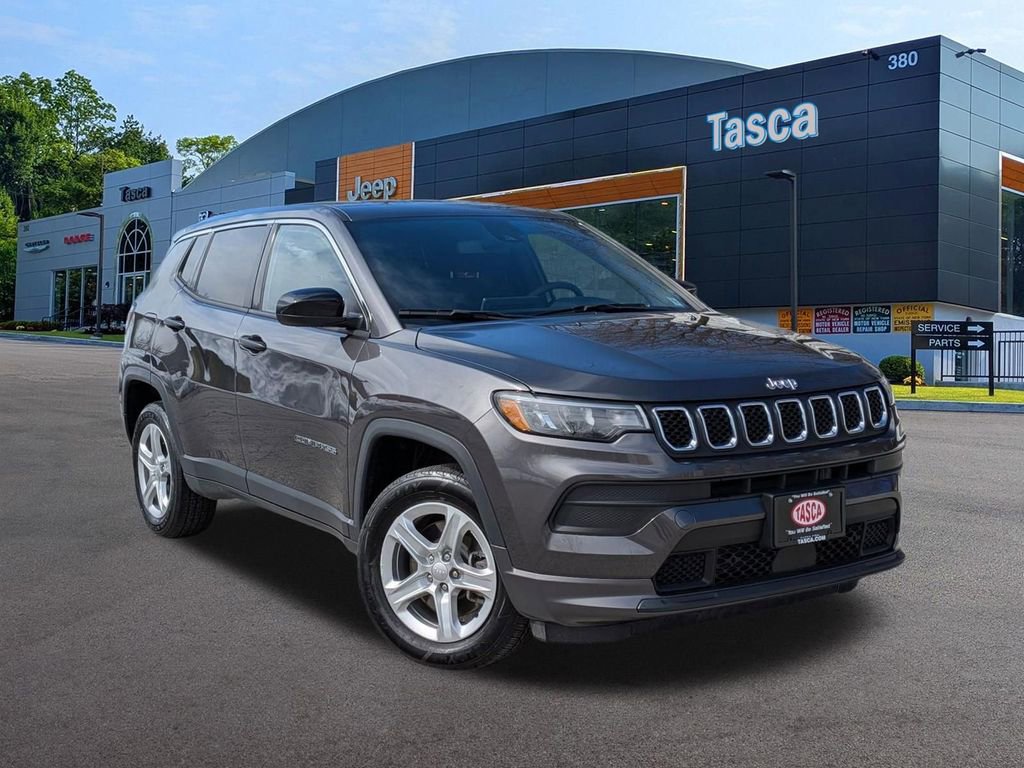 Used 2023 Jeep Compass Sport image 1