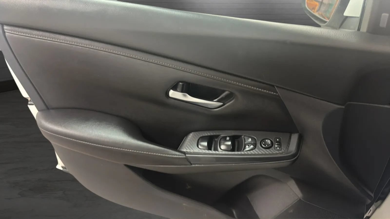 Used 2022 Nissan Sentra SV FWD image 16