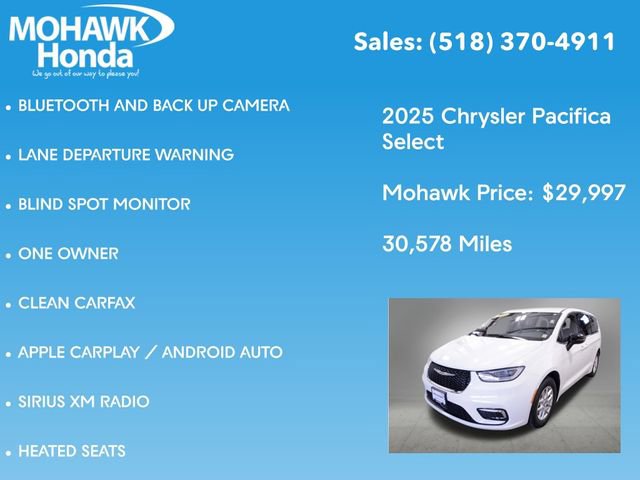 Used 2025 Chrysler Pacifica Select image 7