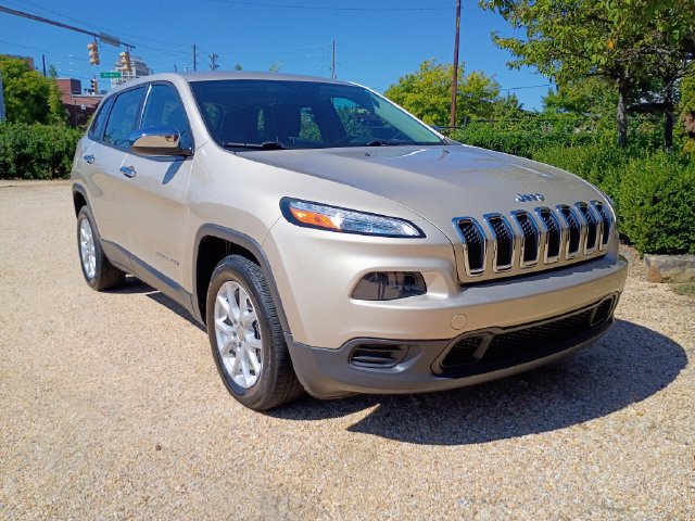 Used 2014 Jeep Cherokee Sport FWD image 15