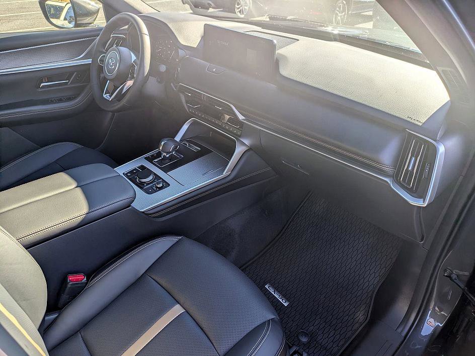 New 2026 MAZDA CX-90 3.3 Turbo w/ Premium Plus Pkg image 34