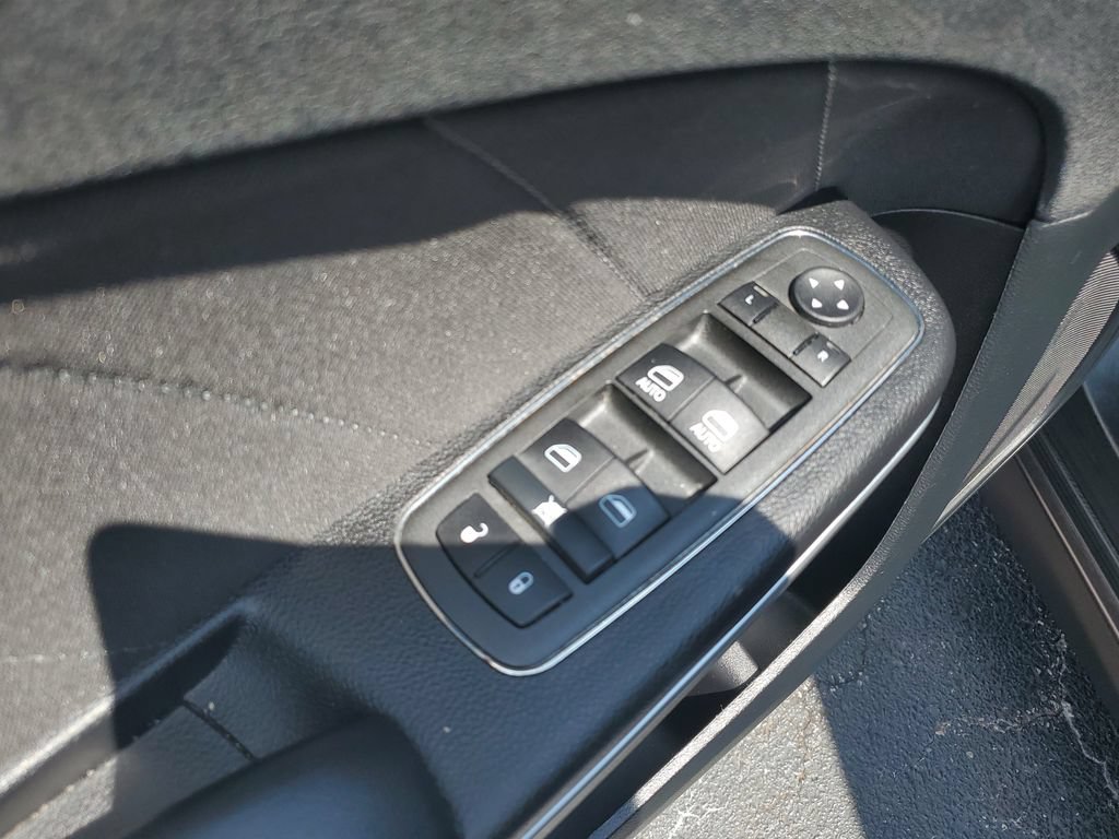 Certified 2022 Dodge Charger R/T RWD image 19