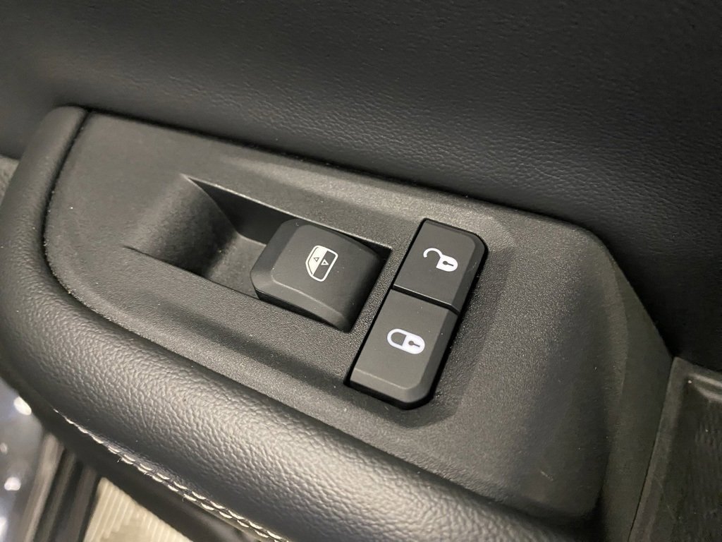 Used 2024 Jeep Grand Cherokee Altitude image 15