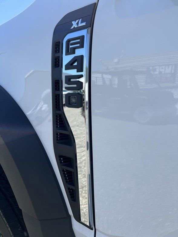 Used 2025 Ford F450 XL image 44