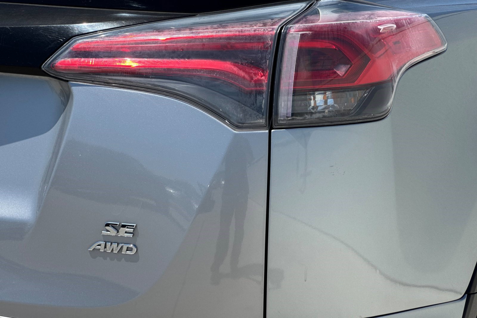 Used 2016 Toyota RAV4 SE AWD/4WD image 12