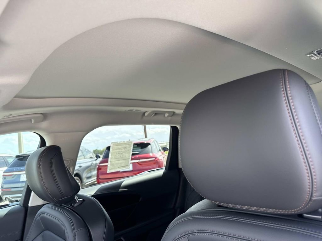 New 2026 Lincoln Nautilus Premier w/ Equipment Group 102A AWD/4WD image 33