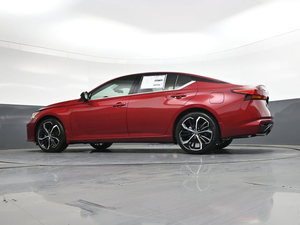 New 2026 Nissan Altima 2.5 SR image 40