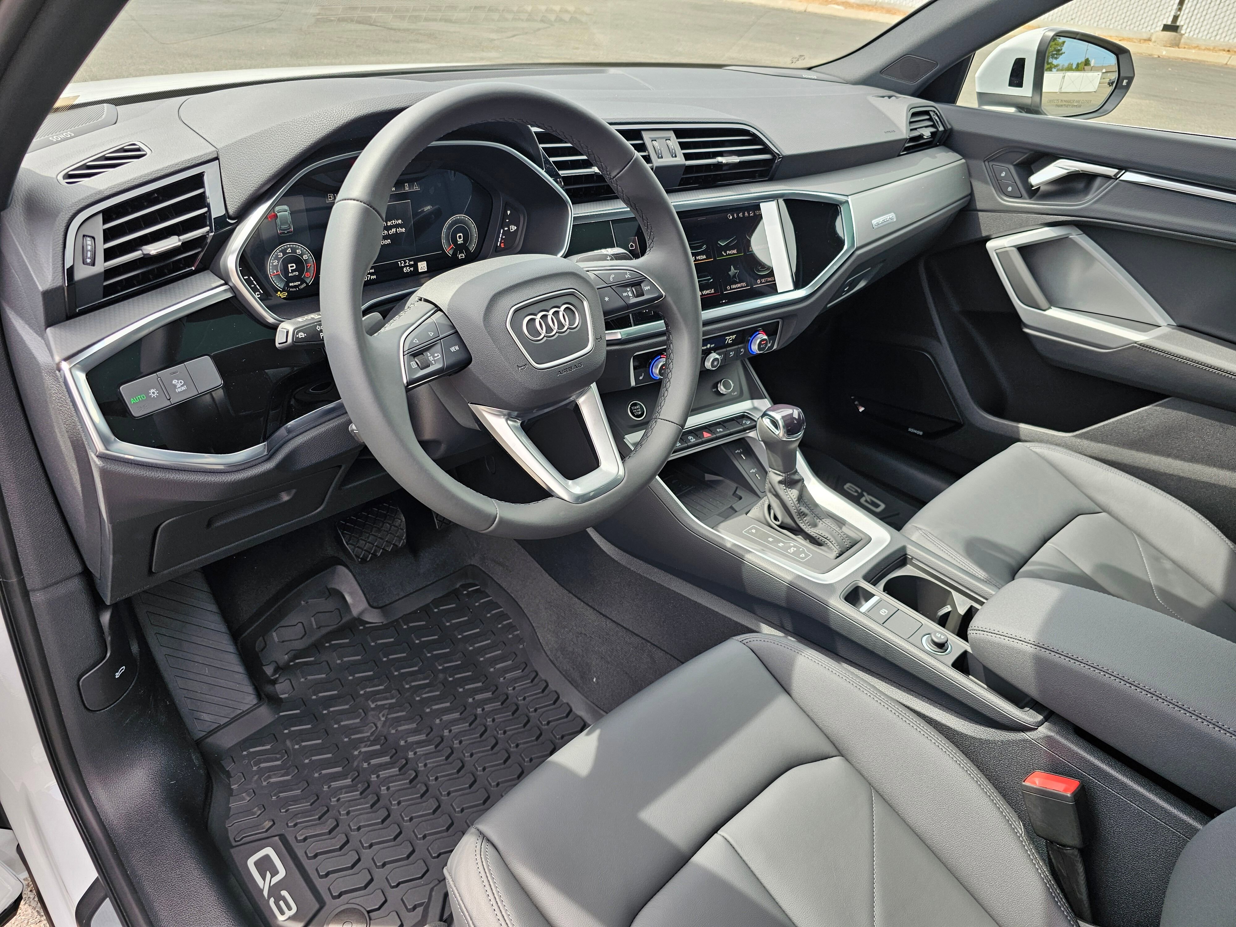 New 2025 Audi Q3 2.0T Premium Plus image 2