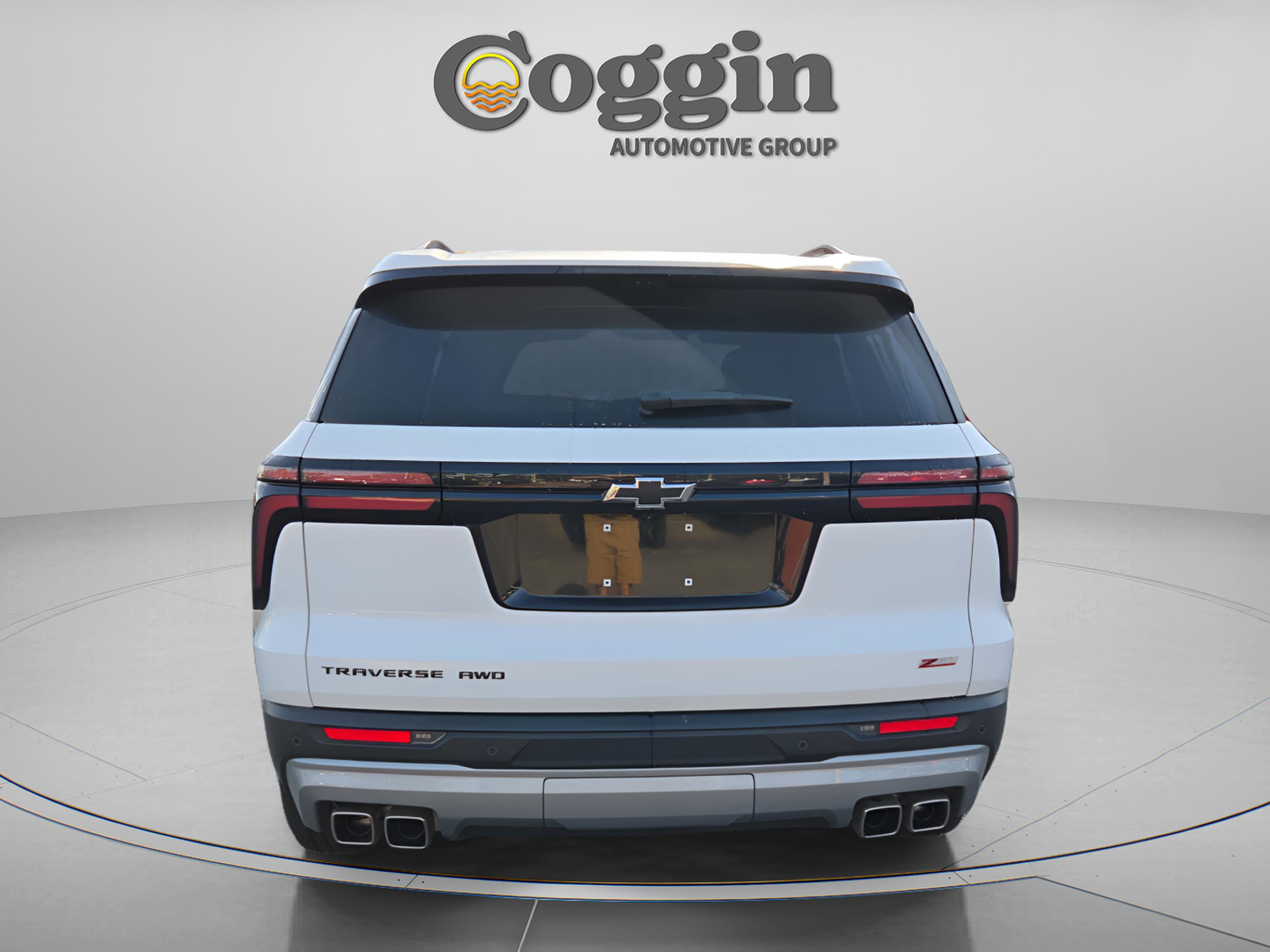 Used 2024 Chevrolet Traverse Z71 w/ Enhanced Driving Package image 4