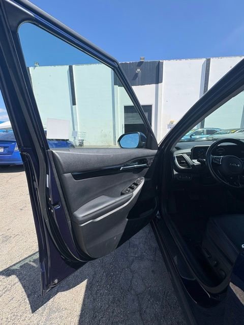 Certified 2024 Kia Seltos EX FWD image 5