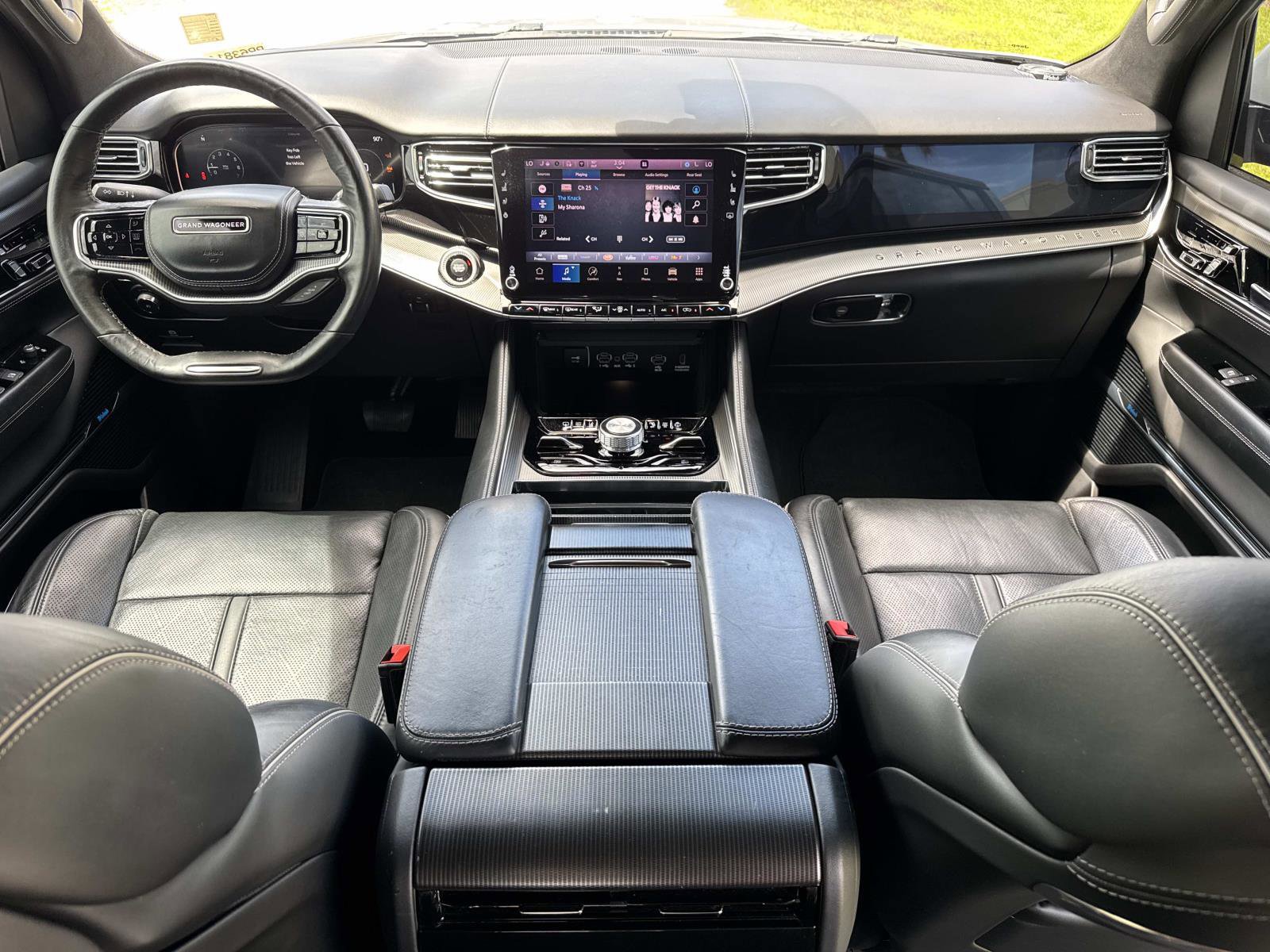 Used 2022 Jeep Grand Wagoneer Series II AWD/4WD image 27