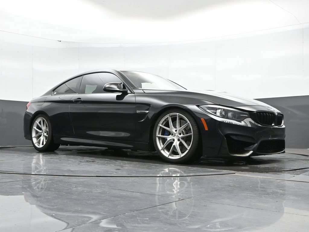 Used 2018 BMW M4 Coupe RWD image 45