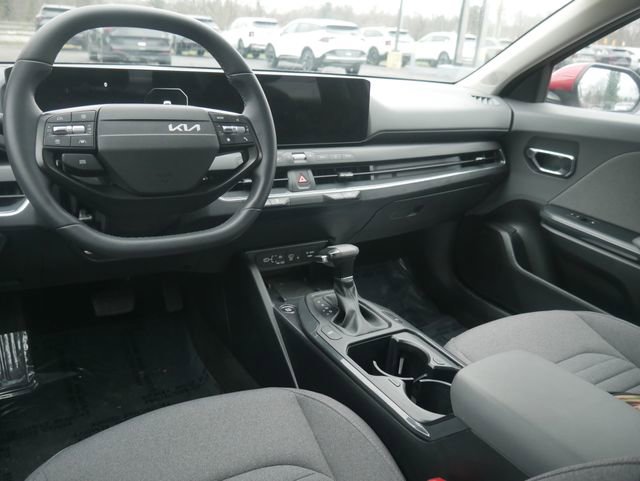 Used 2025 Kia K4 EX image 37