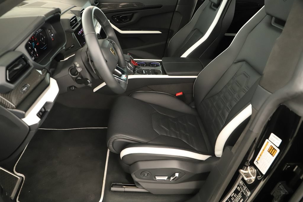 Used 2025 Lamborghini Urus SE AWD/4WD image 25