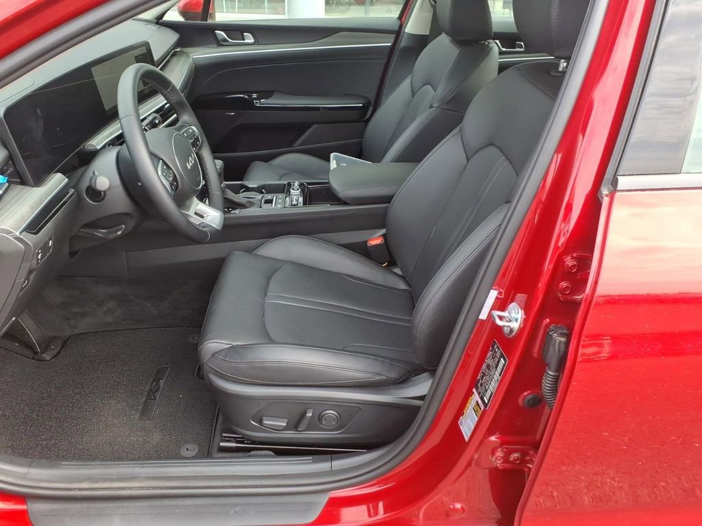 Used 2025 Kia K5 EX image 13
