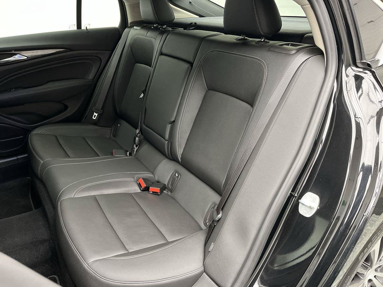 Certified 2020 Buick Regal Essence FWD image 13
