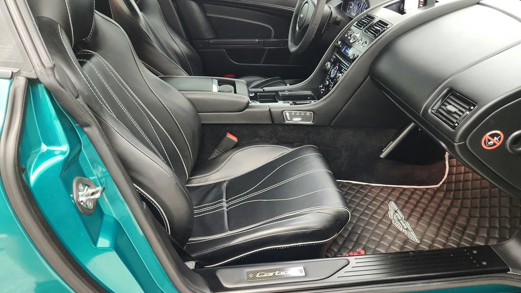 Used 2015 Aston Martin DB9 Coupe RWD image 68