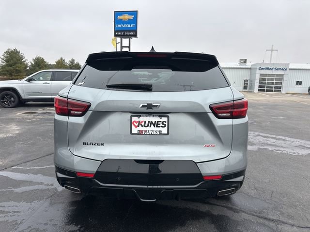 Used 2024 Chevrolet Blazer RS w/ Enhanced Convenience Package FWD image 12