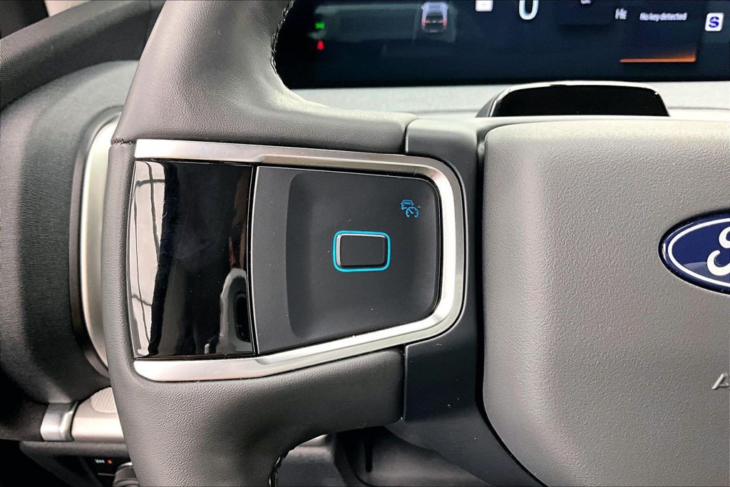 Certified 2025 Ford Expedition Max Active AWD/4WD image 18