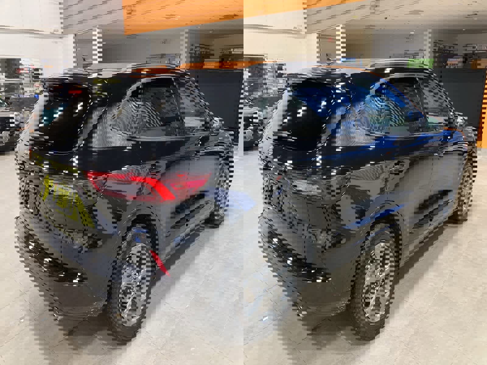 Used 2023 Ford Escape ST-Line w/ Cold Weather Package image 5