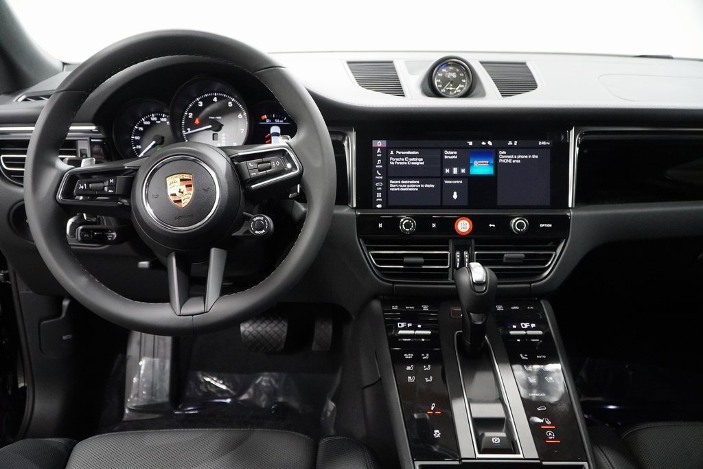 Used 2024 Porsche Macan S image 20