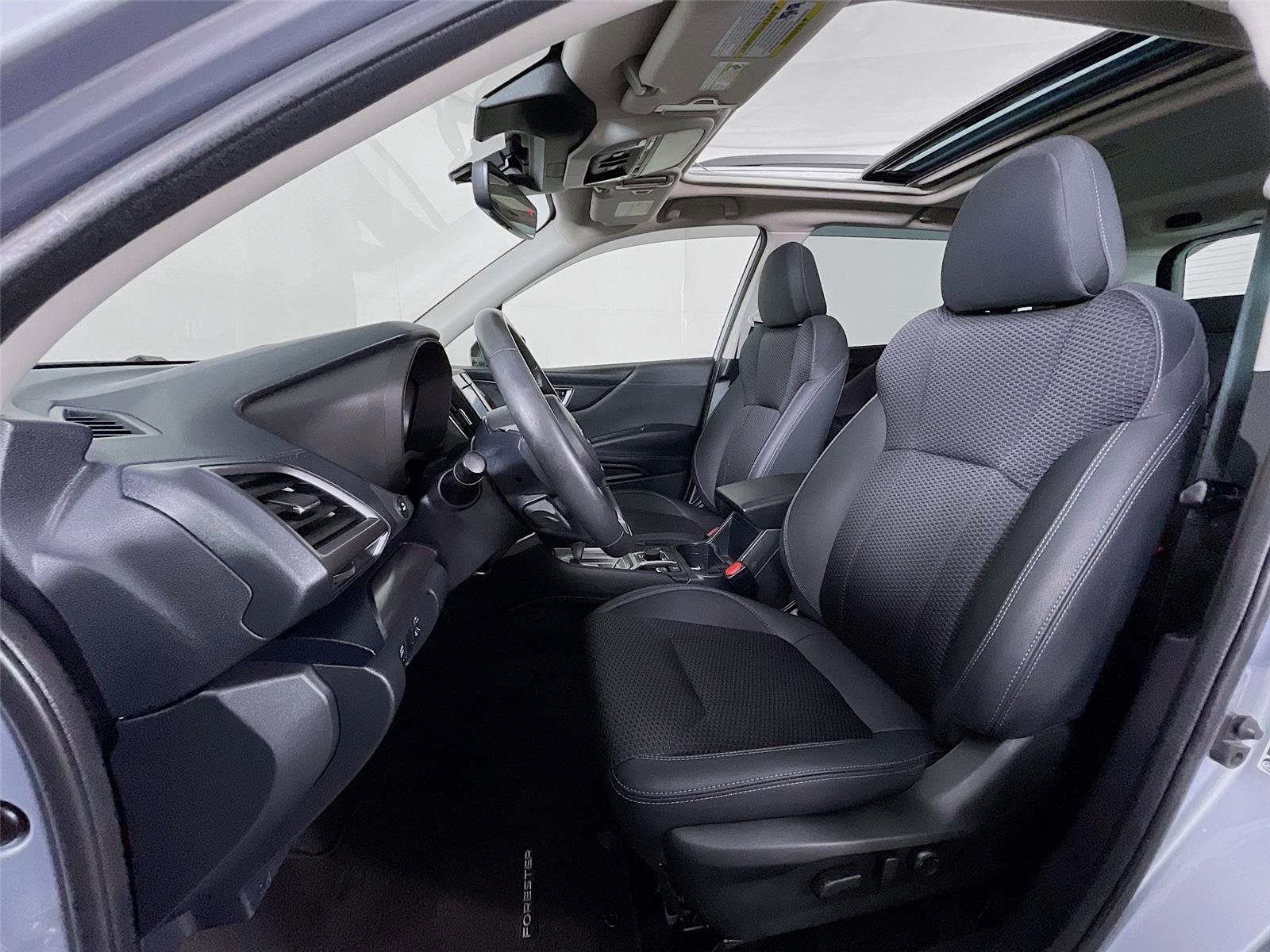 Used 2023 Subaru Forester Premium image 25