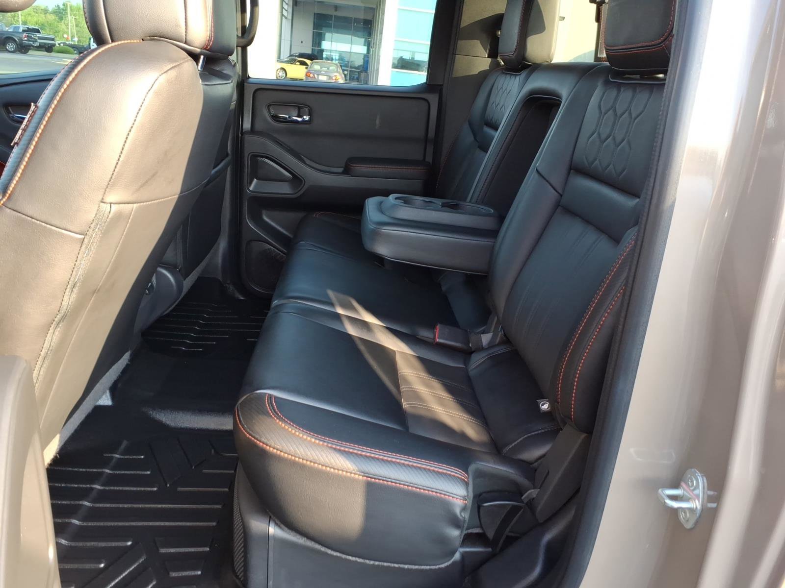 Used 2023 Nissan Frontier PRO-4X w/ Pro-4X Premium Package image 9