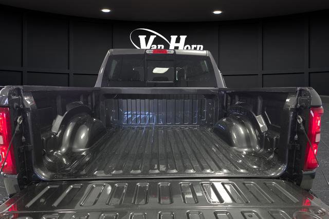 New 2026 RAM 1500 4x4 Crew Cab image 26
