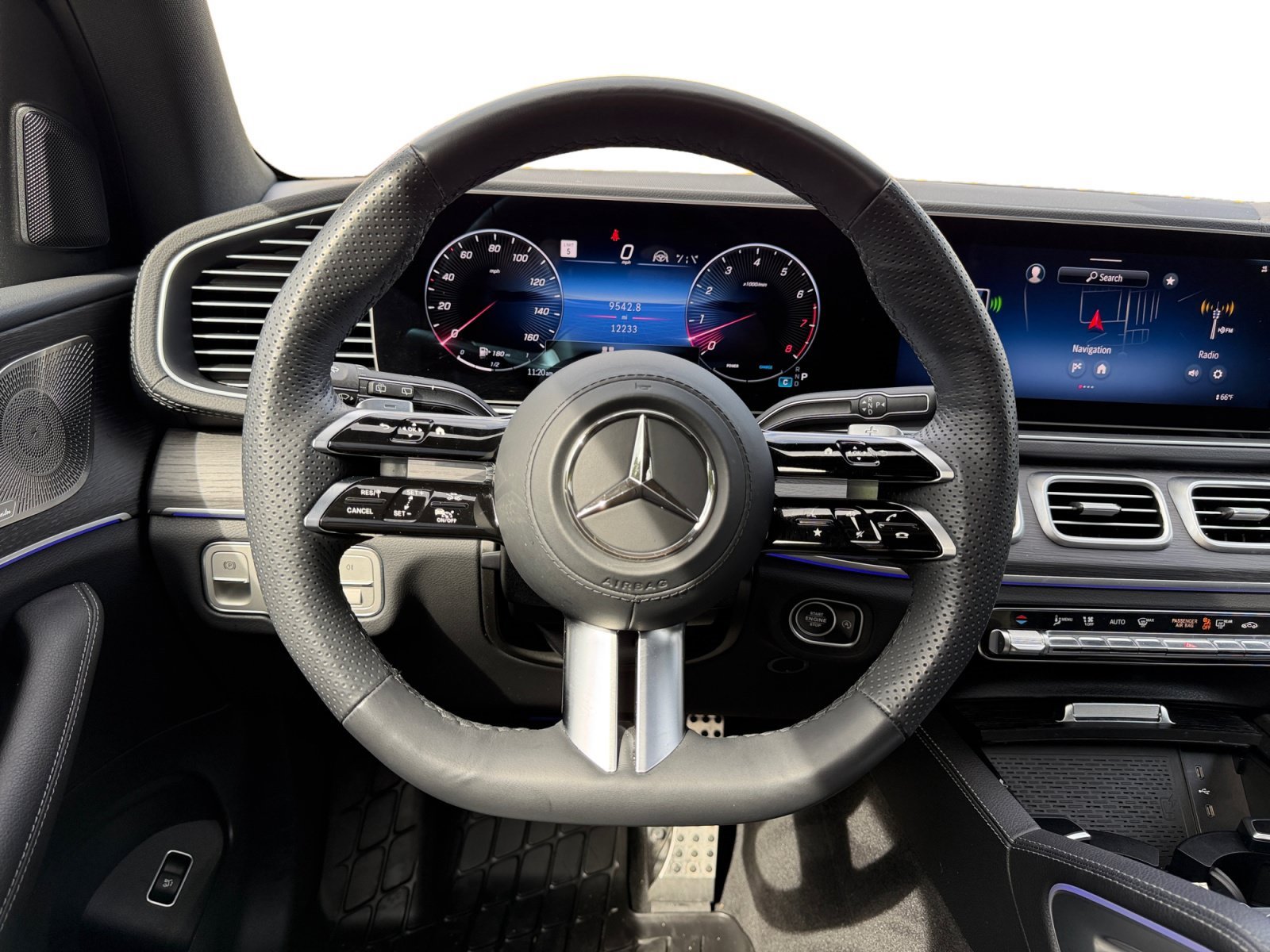 Used 2024 Mercedes-Benz GLS 450 4MATIC image 11