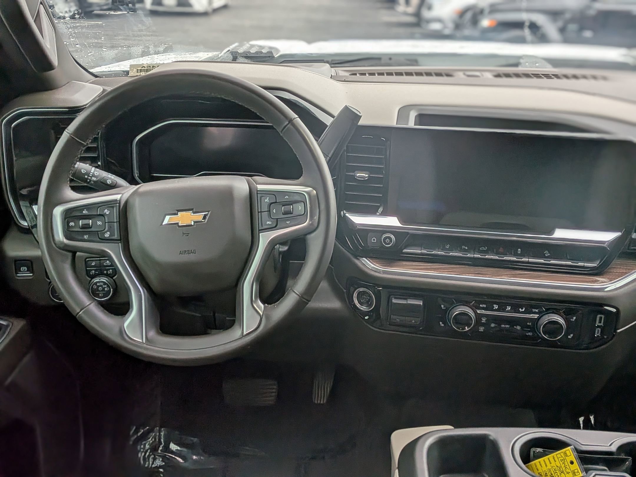 Certified 2025 Chevrolet Silverado 2500 LT w/ Safety Package image 18