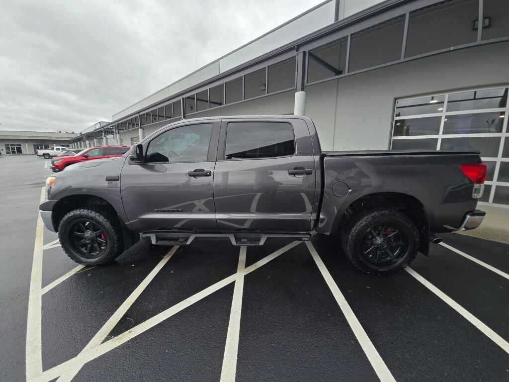 Used 2013 Toyota Tundra Platinum image 9
