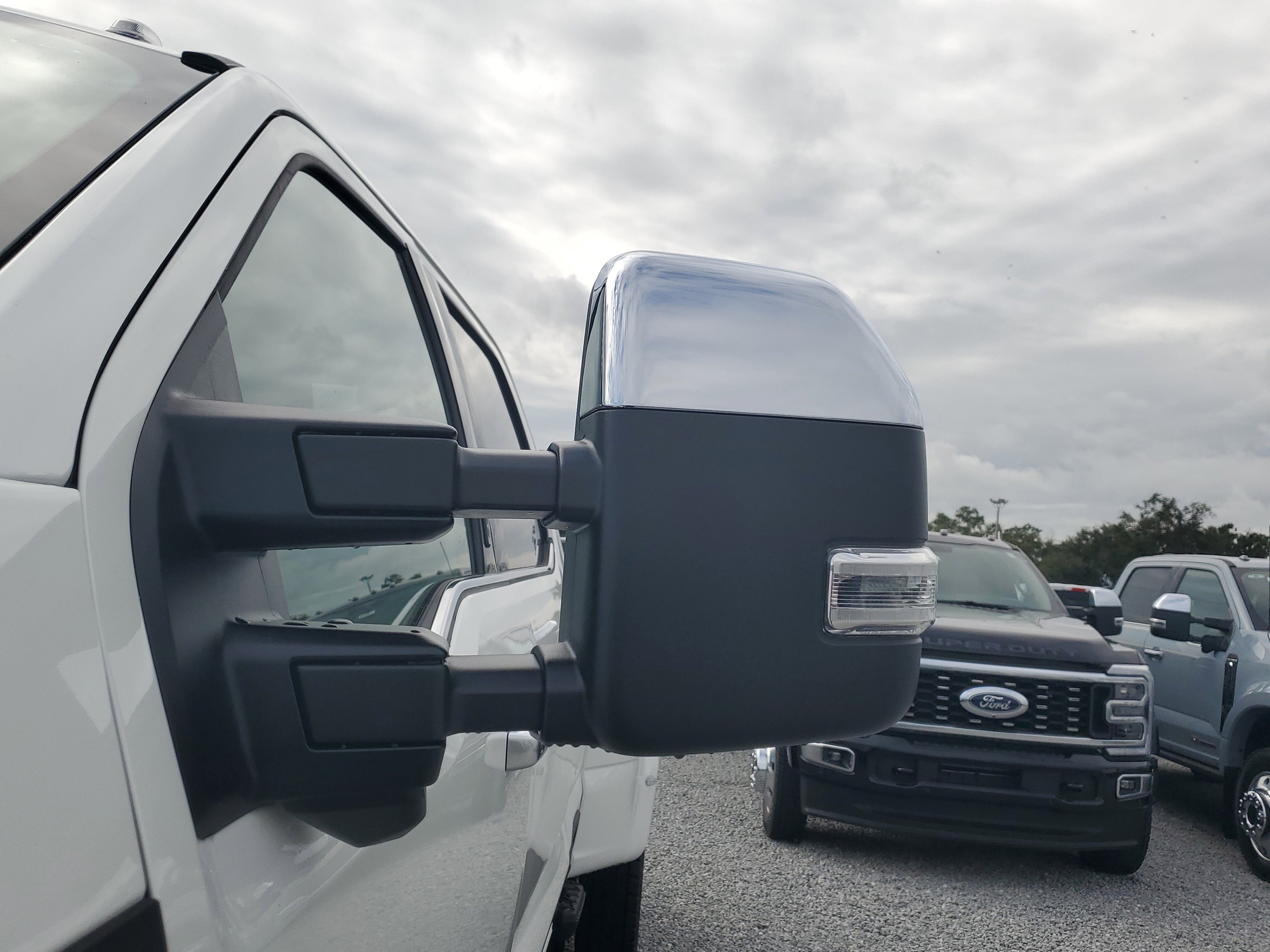 New 2026 Ford F450 Platinum w/ Platinum Plus Package image 5